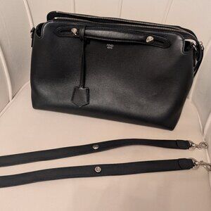 Pre-Loved LARGE BY THE WAY in Black Leather